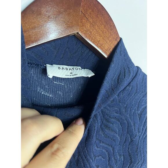 Aritzia Shapelace Mockneck Longsleeve Size Medium - Picture 3 of 5